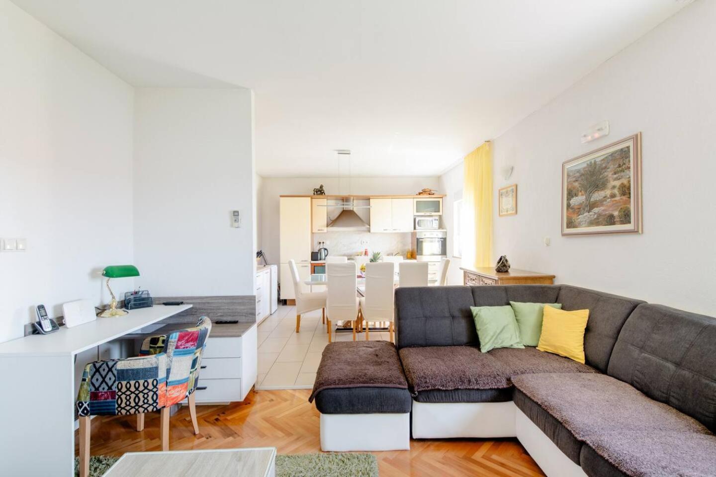 Apartman Jam Apartment Solin Ngoại thất bức ảnh