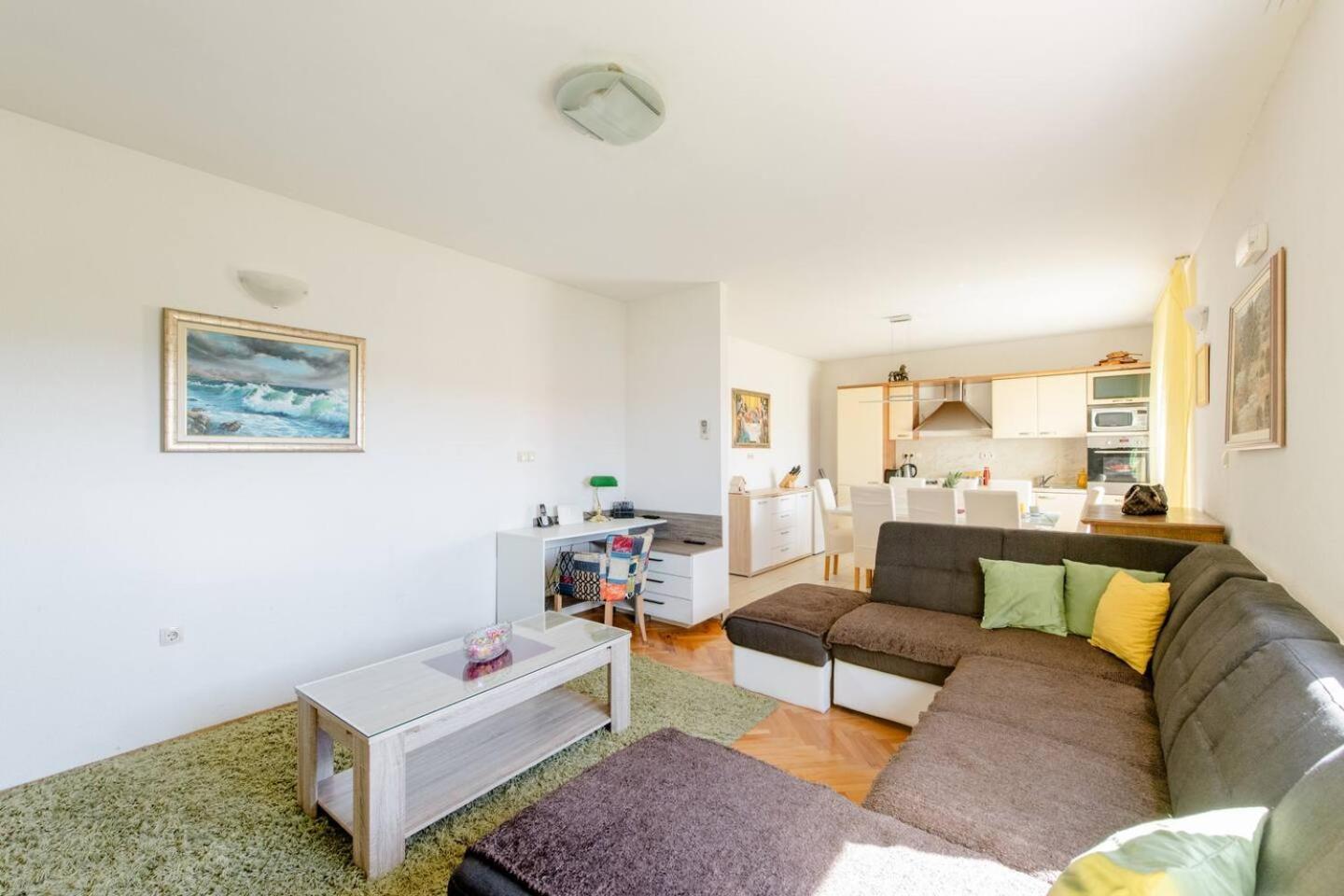 Apartman Jam Apartment Solin Ngoại thất bức ảnh