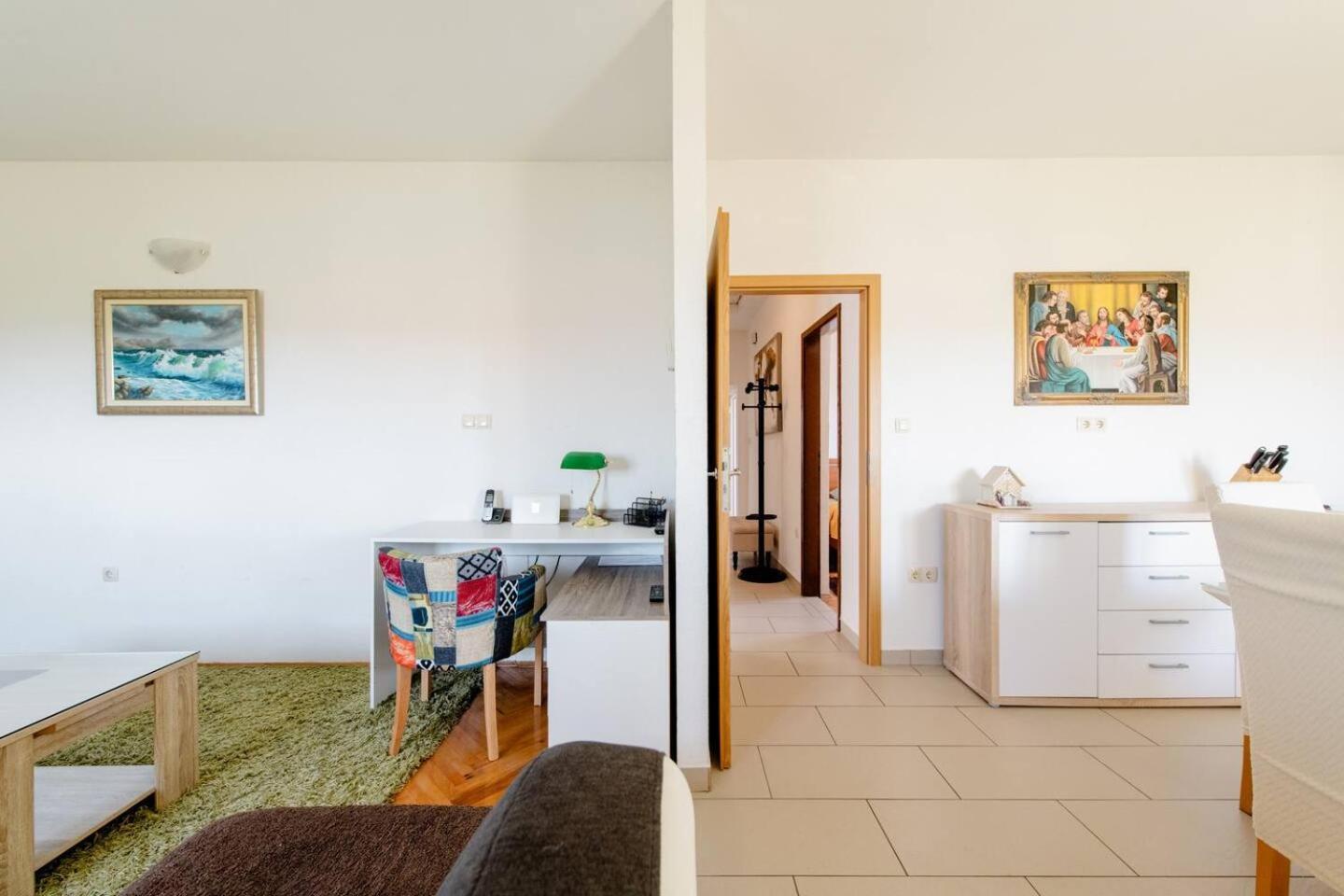 Apartman Jam Apartment Solin Phòng bức ảnh